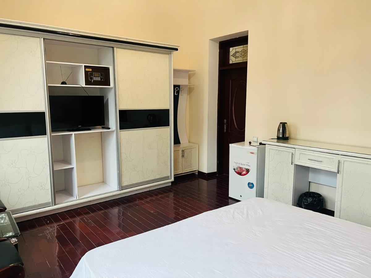 Alisher Hotel Dushanbe Ngoại thất bức ảnh